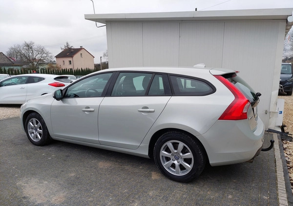 Volvo V60 cena 36900 przebieg: 199500, rok produkcji 2012 z Płońsk małe 596